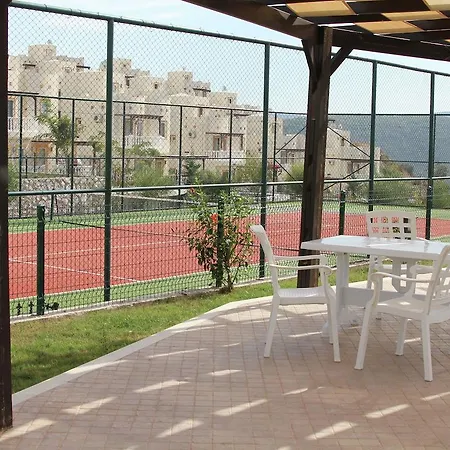 Penthouse Cara