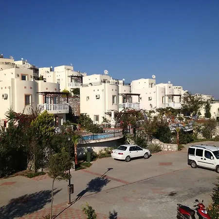 Penthouse Cara *